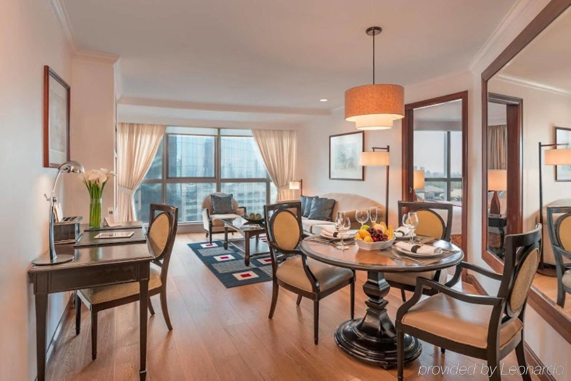 Discovery Suites Manila, Philippines Pasig City Экстерьер фото